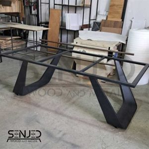پایه میز فلزی طرح راییکا