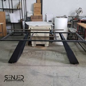 پایه میز فلزی طرح راییکا